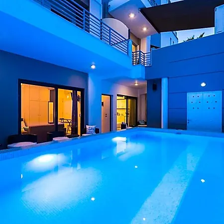 Hills Aparthotel