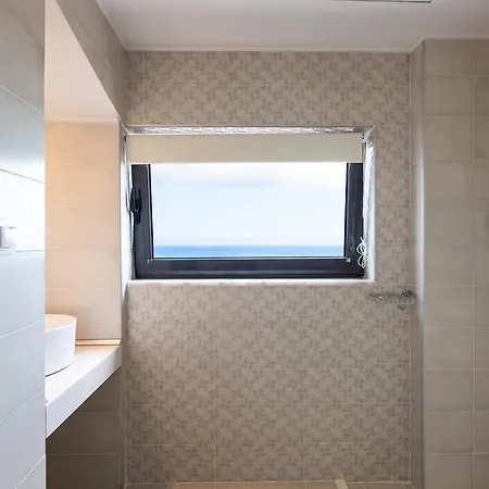 Aparthotel Hills 4*