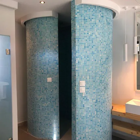 Hills Aparthotel